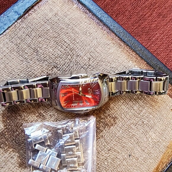 Lupah Lady Model 18624 - Ladies Watch Quartz - Picture 3 of 3